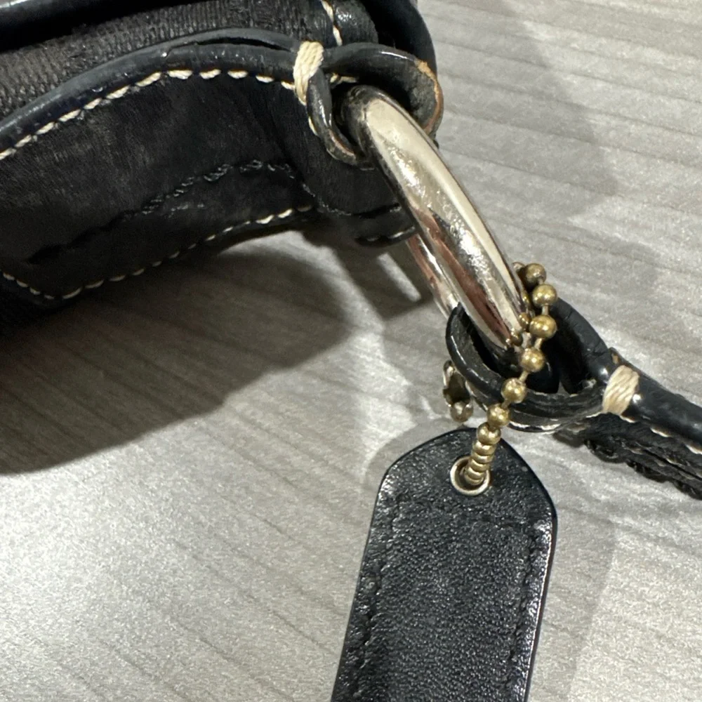 Coach 10296 Small Soho Black Signature C Canvas Shoulder Bag Y2K Vintage Authen - Picture 13 of 16